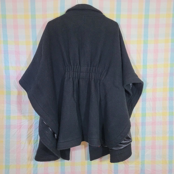 Steve Madden shacket poncho sweater overcoat heavy lined fall outerwear - Picture 3 of 10